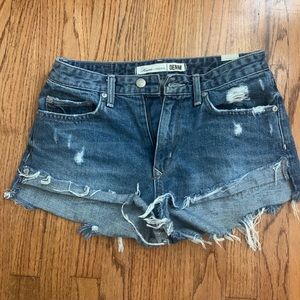 Lovers and Friends jeans shorts size 26